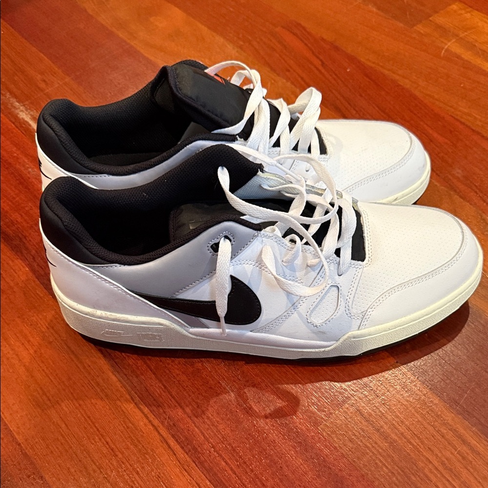 Nike Men's Full Force Low Sneaker